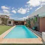 Apartamento F Tamaide *