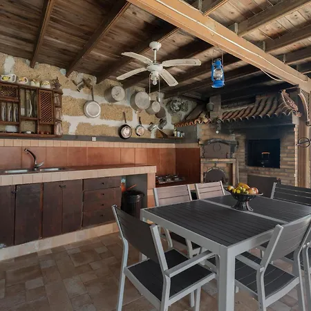 F Tamaide Apartamento